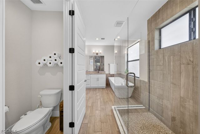 2205 SW 13th ST, Cape Coral, FL 33991