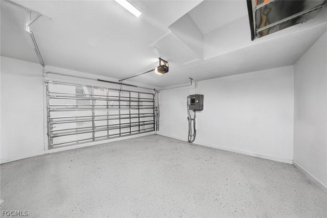 2205 SW 13th ST, Cape Coral, FL 33991