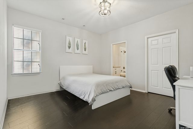 31 S Rue Charles, San Antonio, TX 78217