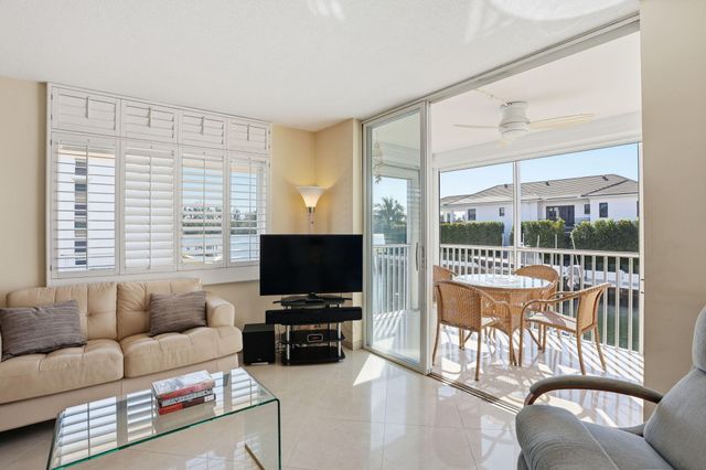 750 NE Spanish River Boulevard 201, Boca Raton, FL 33431