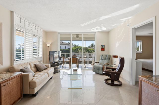 750 NE Spanish River Boulevard 201, Boca Raton, FL 33431