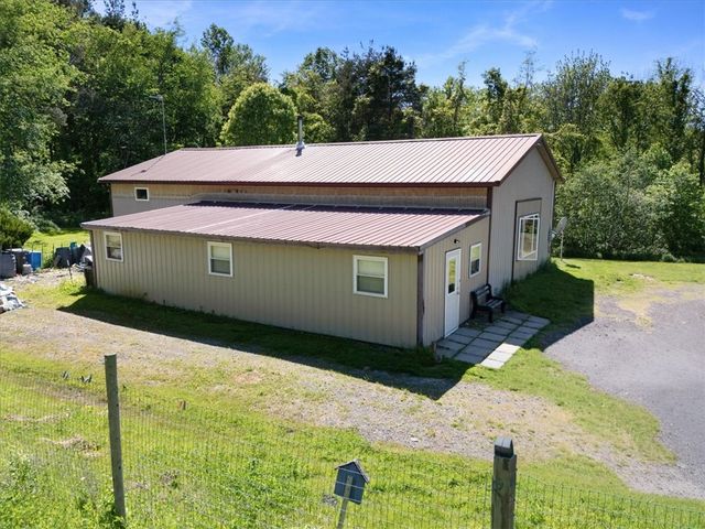 6940 North Geneva Road, Sodus, NY 14551
