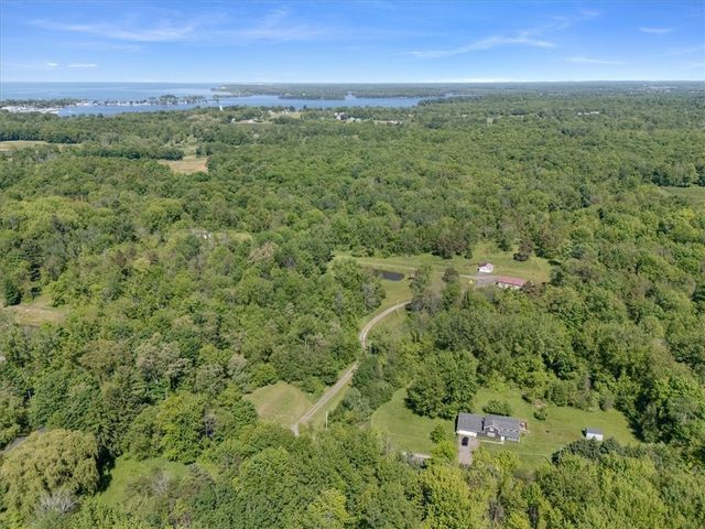 6940 North Geneva Road, Sodus, NY 14551