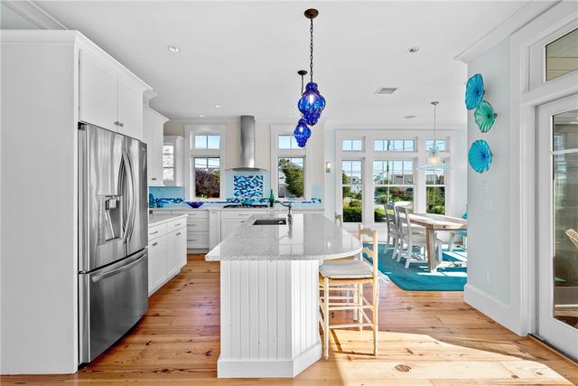 140 Tuckerman Avenue, Middletown, RI 02842