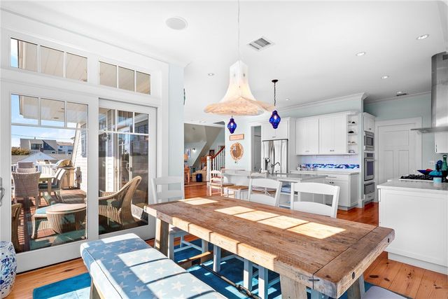 140 Tuckerman Avenue, Middletown, RI 02842