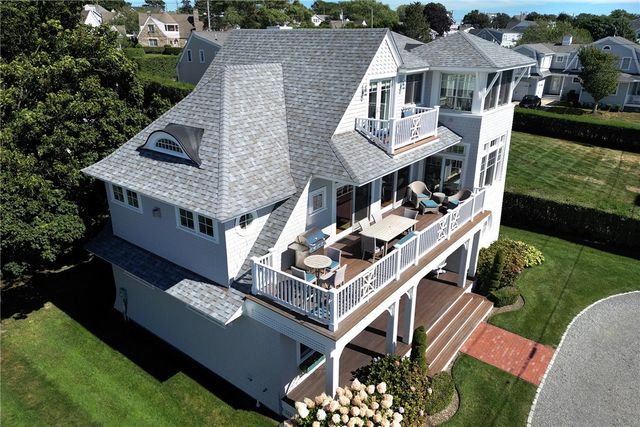 140 Tuckerman Avenue, Middletown, RI 02842