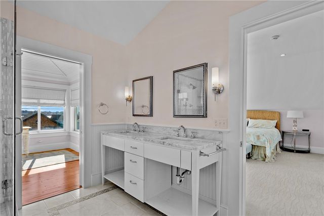 140 Tuckerman Avenue, Middletown, RI 02842