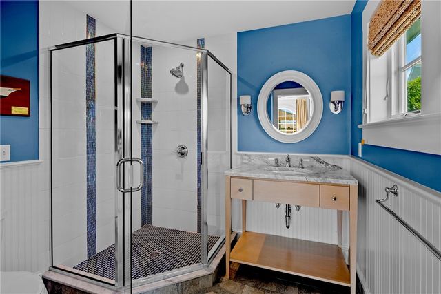 140 Tuckerman Avenue, Middletown, RI 02842