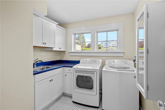 140 Tuckerman Avenue, Middletown, RI 02842