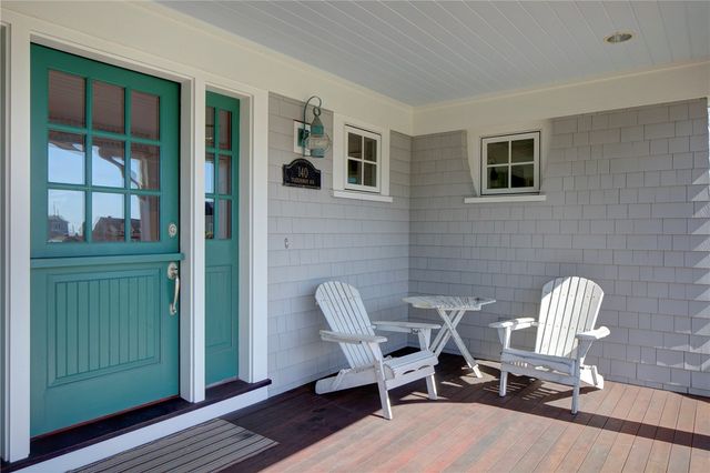 140 Tuckerman Avenue, Middletown, RI 02842