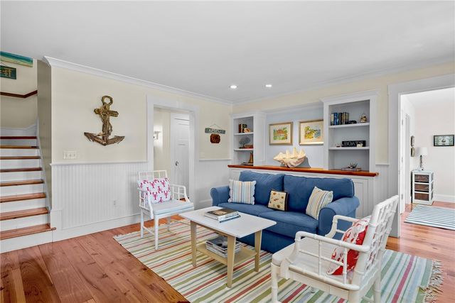 140 Tuckerman Avenue, Middletown, RI 02842