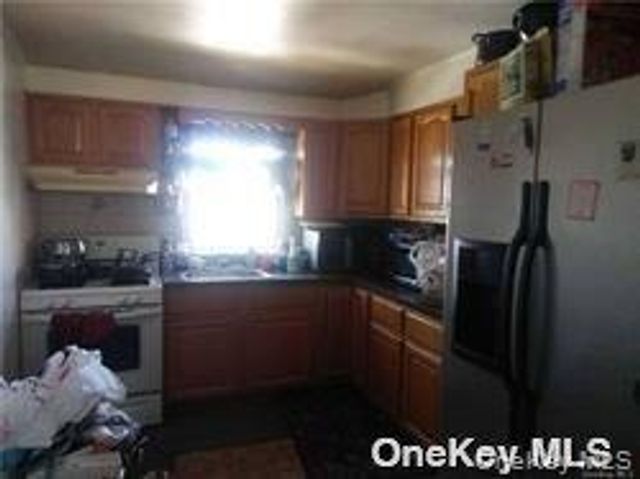 247 Oakley Avenue, Elmont, NY 11003