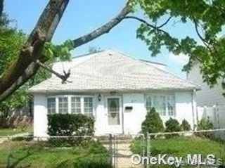 247 Oakley Avenue, Elmont, NY 11003