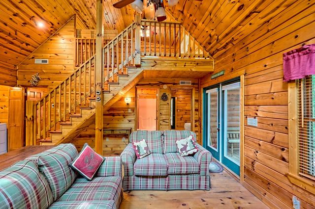 105 Cozy Pine Lane, Murphy, NC 28906