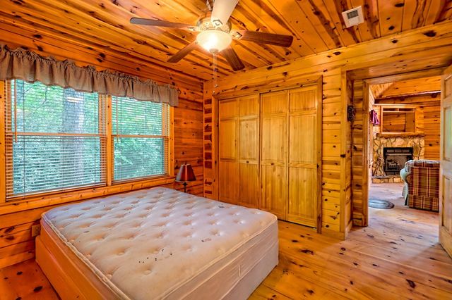 105 Cozy Pine Lane, Murphy, NC 28906