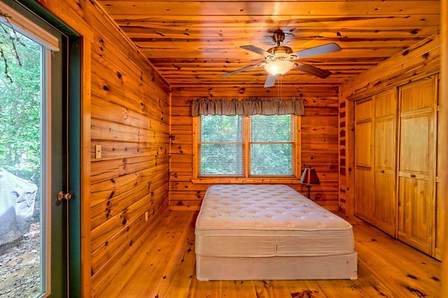 105 Cozy Pine Lane, Murphy, NC 28906