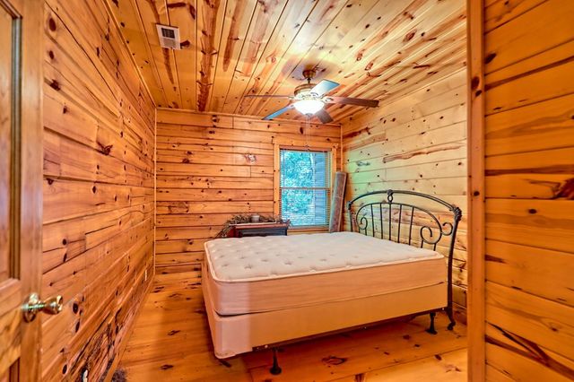 105 Cozy Pine Lane, Murphy, NC 28906