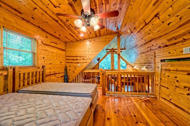 105 Cozy Pine Lane, Murphy, NC 28906