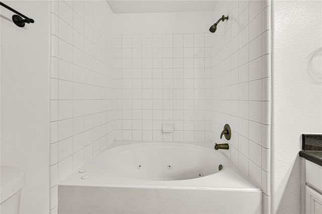 11242 Valley Kings Drive, Houston, TX 77089