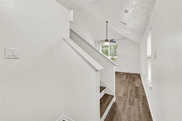 11242 Valley Kings Drive, Houston, TX 77089