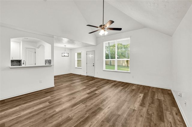 11242 Valley Kings Drive, Houston, TX 77089