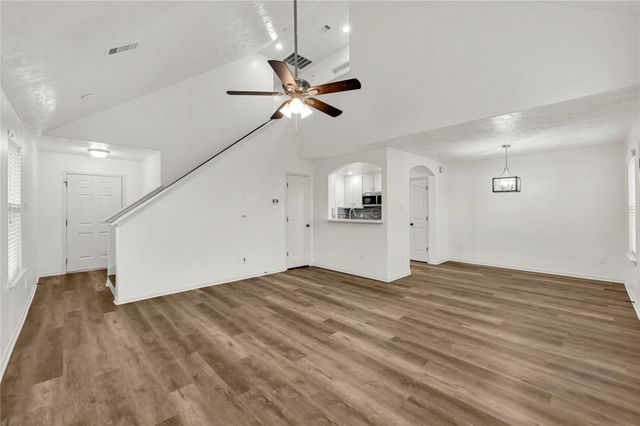 11242 Valley Kings Drive, Houston, TX 77089