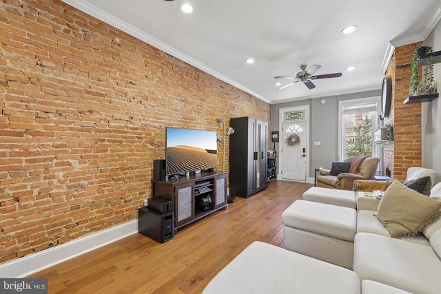 1533 S CHARLES ST, Baltimore, MD 21230