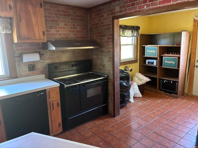 1611 E State Route 62 Highway, Boonville, IN 47601