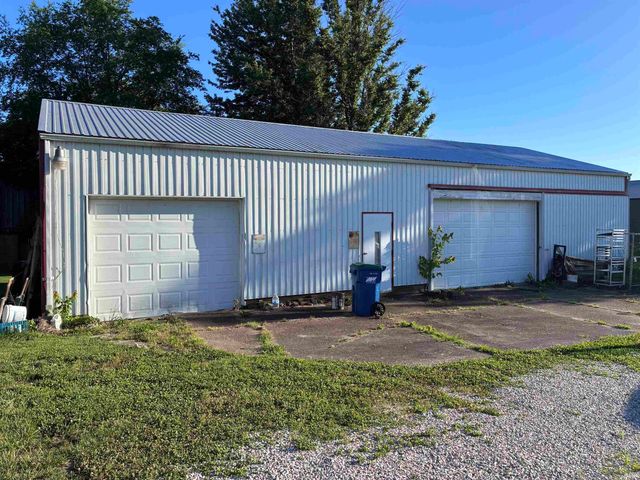 1611 E State Route 62 Highway, Boonville, IN 47601