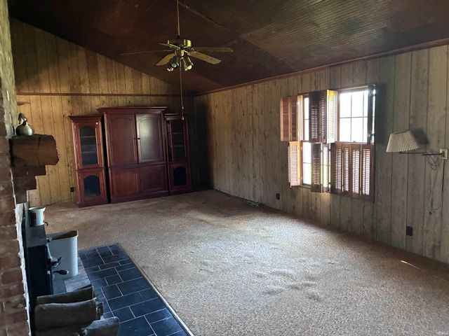 1611 E State Route 62 Highway, Boonville, IN 47601