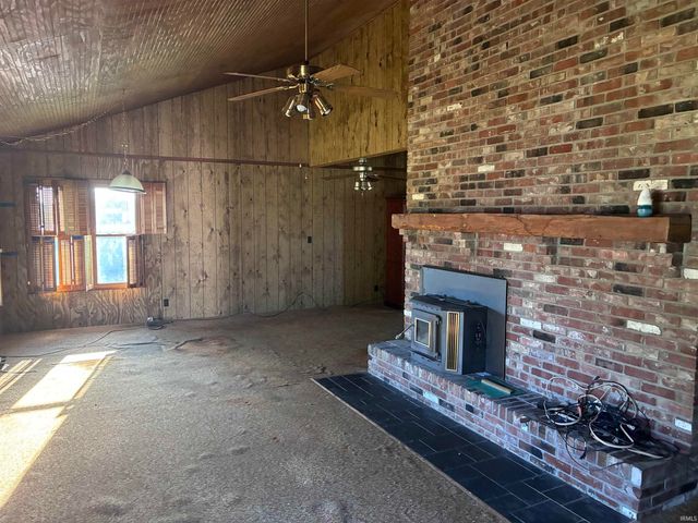 1611 E State Route 62 Highway, Boonville, IN 47601