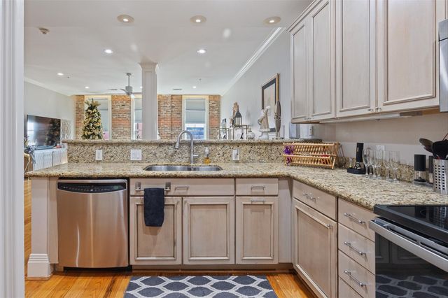 2207 Postoffice 315, Galveston, TX 77550