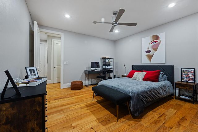 2207 Postoffice 315, Galveston, TX 77550