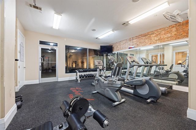 2207 Postoffice 315, Galveston, TX 77550