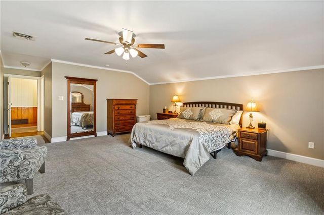 201 Robinhood RD, Franklin, VA 23851