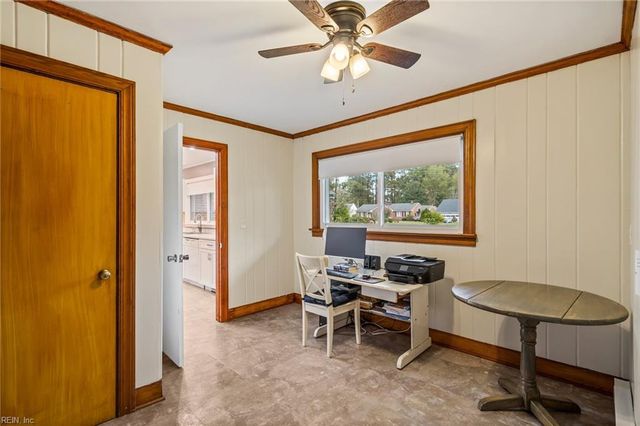 201 Robinhood RD, Franklin, VA 23851