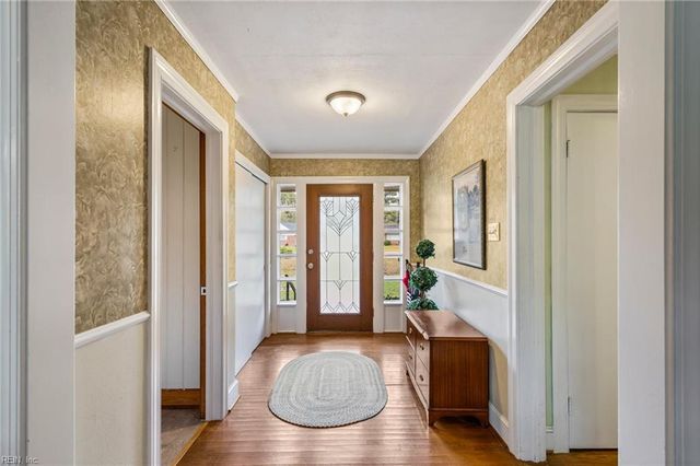 201 Robinhood RD, Franklin, VA 23851
