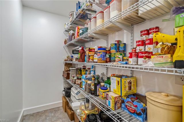 201 Robinhood RD, Franklin, VA 23851