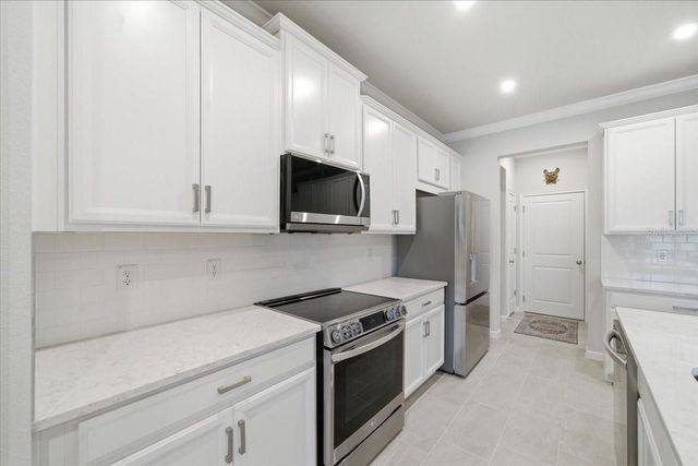 8327 WILDFLOWER GLEN AVENUE, Odessa, FL 33556