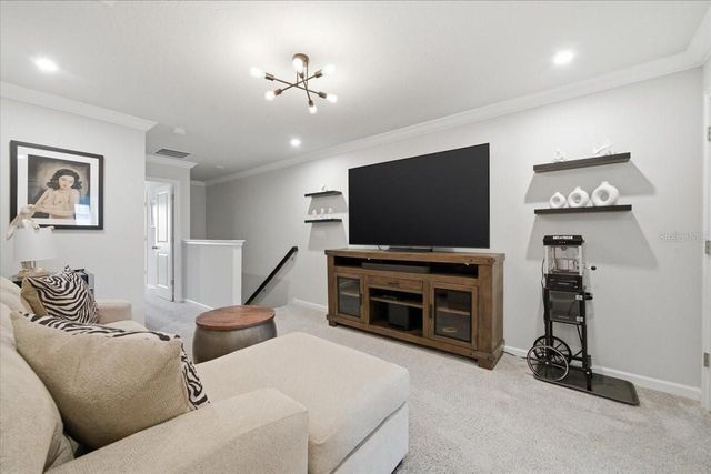 8327 WILDFLOWER GLEN AVENUE, Odessa, FL 33556