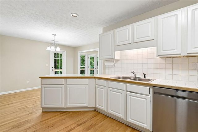 33 Bridgewater Drive, Newnan, GA 30265