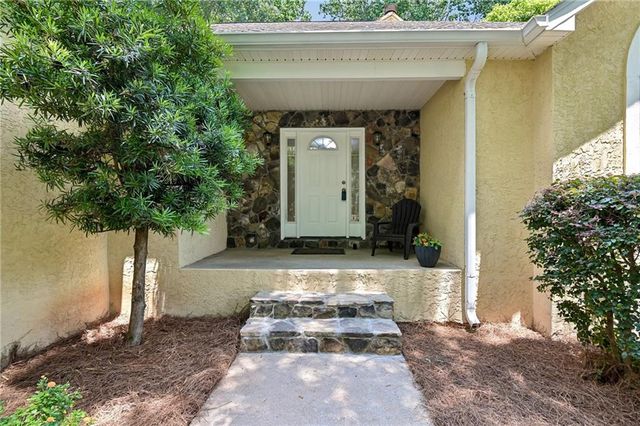 33 Bridgewater Drive, Newnan, GA 30265