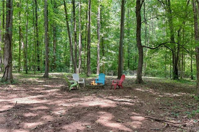 33 Bridgewater Drive, Newnan, GA 30265
