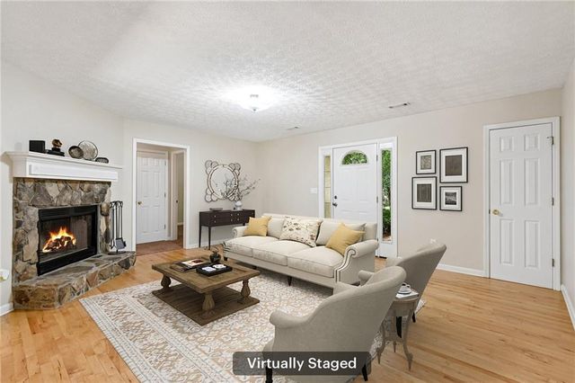 33 Bridgewater Drive, Newnan, GA 30265
