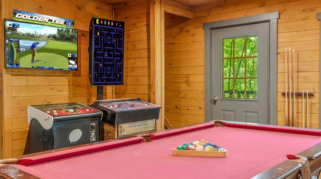 1727 Oakridge View Lane, Sevierville, TN 37876