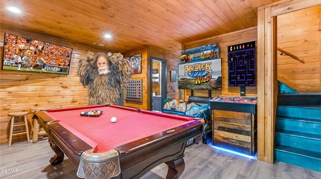 1727 Oakridge View Lane, Sevierville, TN 37876