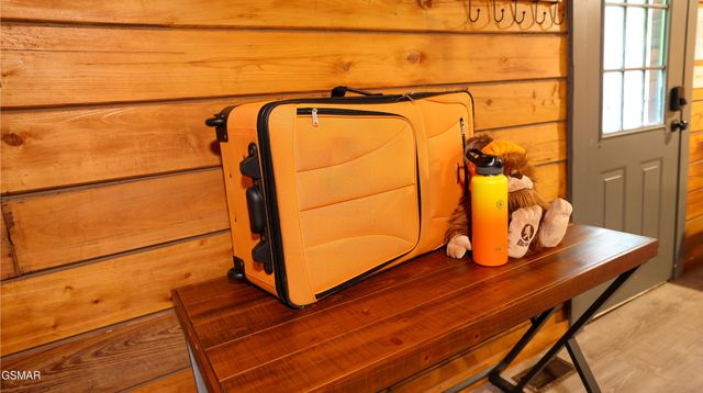 1727 Oakridge View Lane, Sevierville, TN 37876