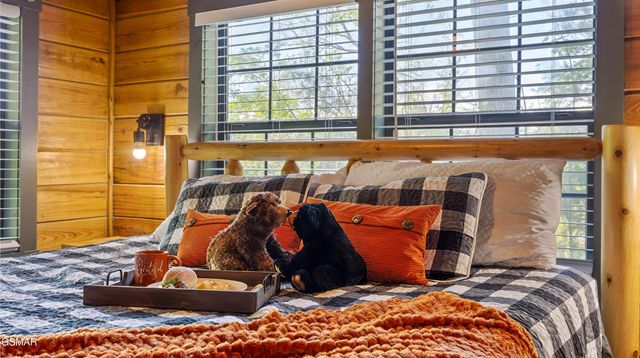 1727 Oakridge View Lane, Sevierville, TN 37876