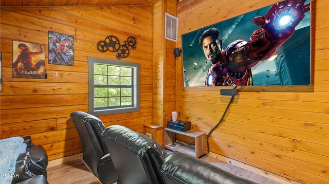 1727 Oakridge View Lane, Sevierville, TN 37876