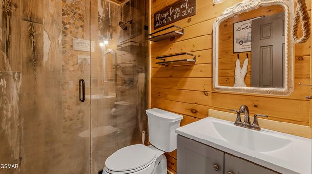 1727 Oakridge View Lane, Sevierville, TN 37876